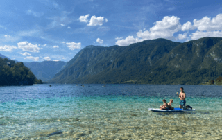 Paddle surf en el lago Bohinj