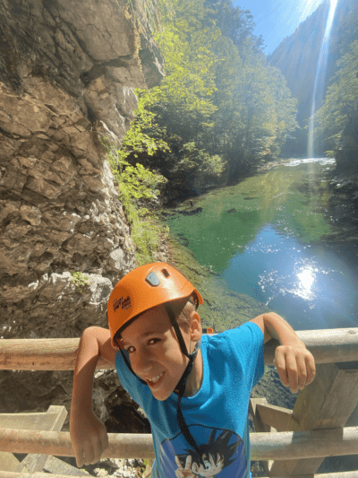 Lucas en la Garganta de Vintgar