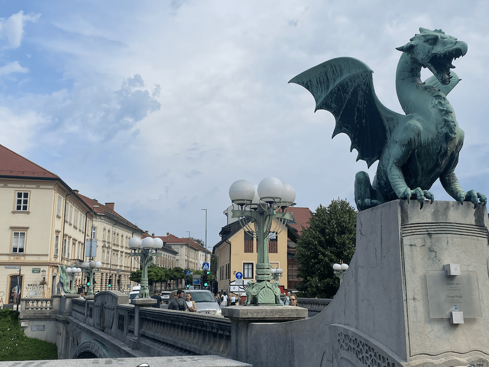 Puente de los dragones en Liubliana
