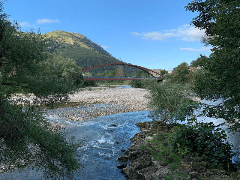 deportes de aventura en el río Deva