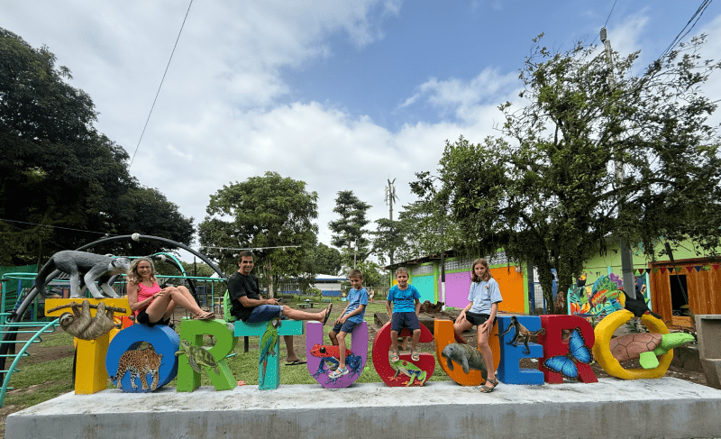 de turisteo por Tortuguero